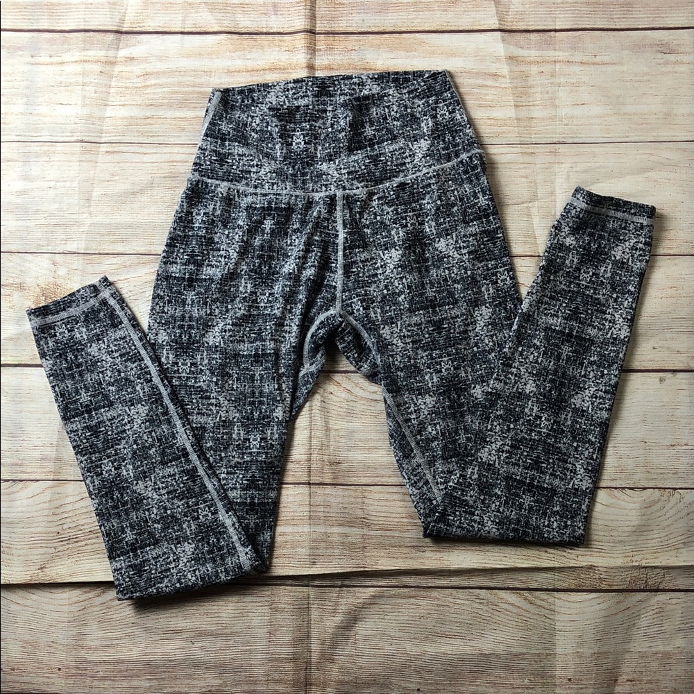 BuffBunny Charcoal and White Leggings 💜